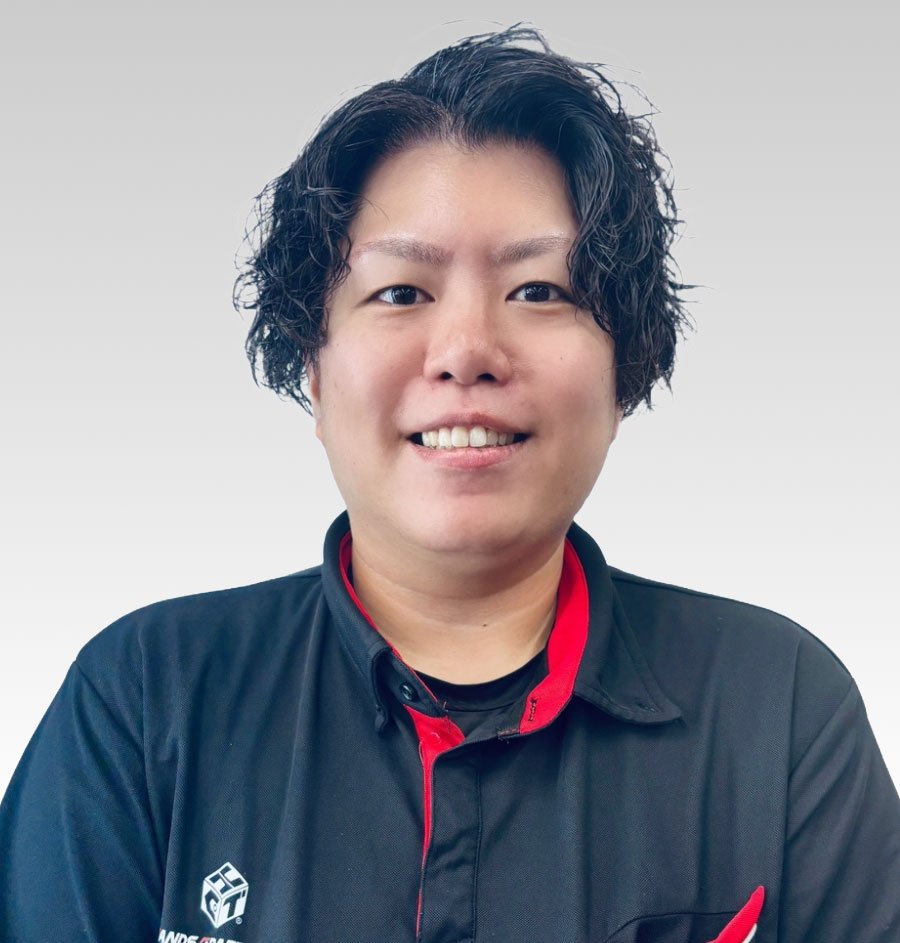 沖縄豊見城店店長代理
