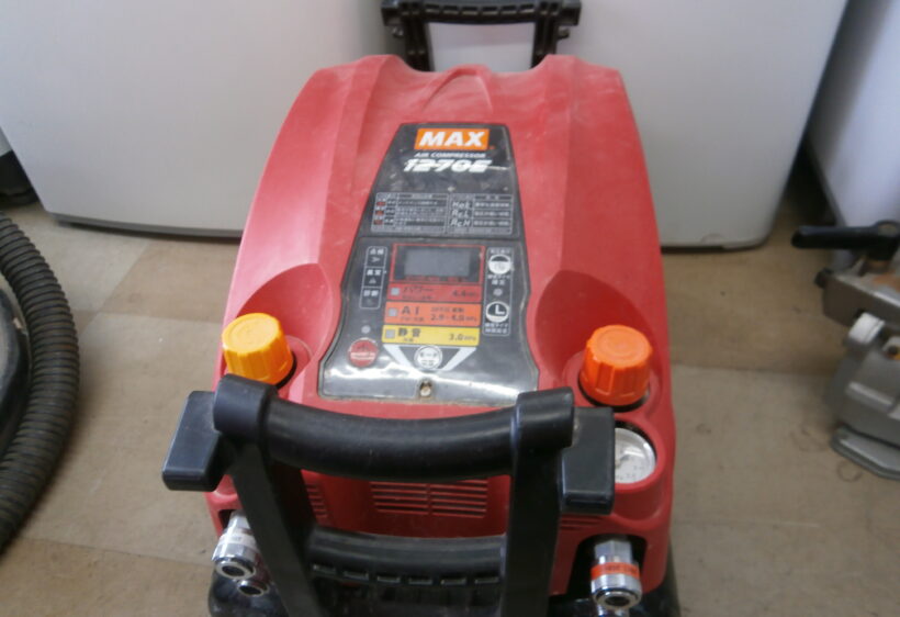 【ハンズクラフト八幡西店】MAX AK-HL1270E コンプレッサー、出張買取致しました！