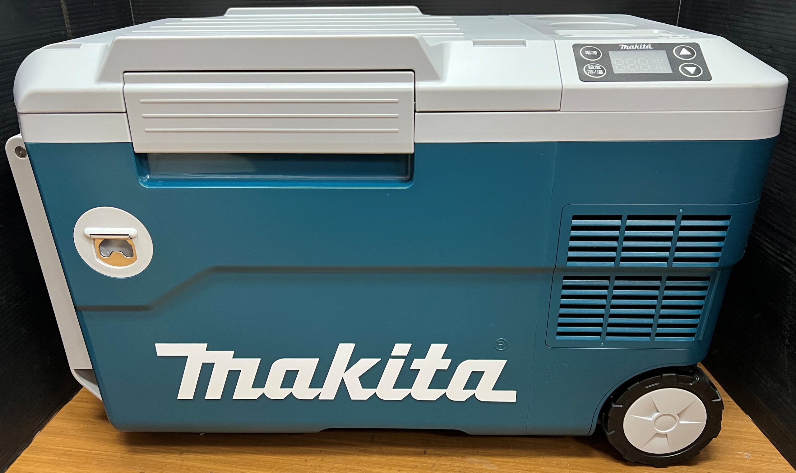 【中古】マキタ　保冷温庫　CW180D　コード付き【ハンズクラフト熊本けやき通り店】【引き取り限定】 中古】マキタ 保冷温庫 CW180D コード付き【ハンズクラフト熊本けやき