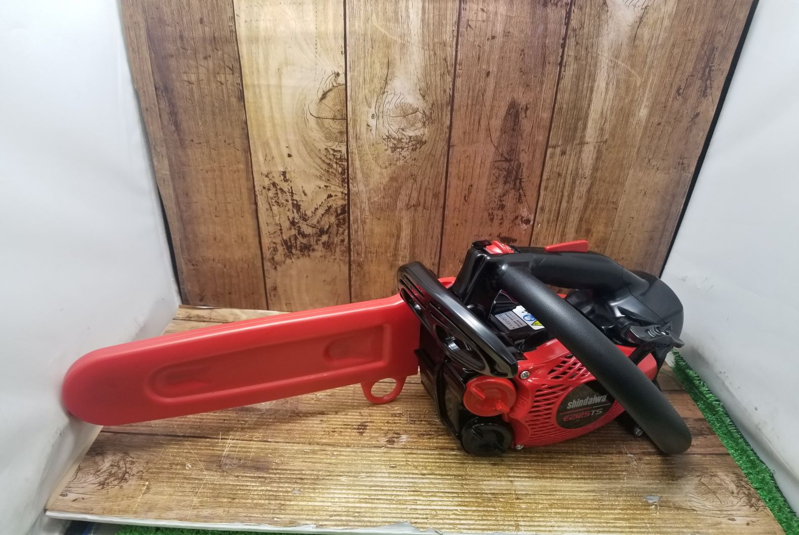【中古】新ダイワ EB-240 エンジンブロワ 混合ガソリン使用【ハンズクラフト宮崎新名爪店】 引取限定】【中古】 新ダイワ EB-240 エンジンブロワ 混合燃料