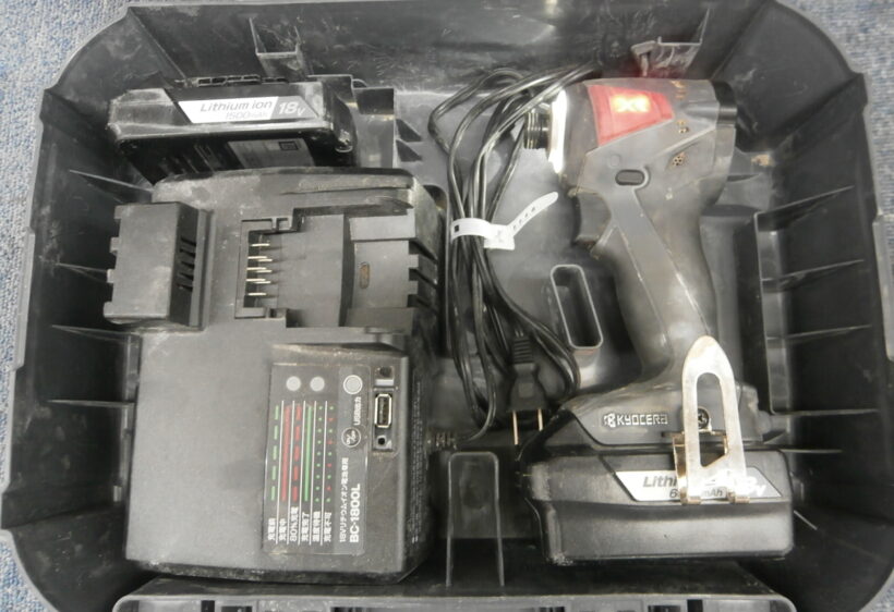 【中古】京ｾﾗ DID10XR ｲﾝﾊﾟｸﾄﾄﾞﾗｲﾊﾞ 18V ﾌﾙｾｯﾄ【ハンズクラフト沖縄豊見城店】 ハンズクラフト八幡西店】京セラ インパクトドライバー DID11XR フル